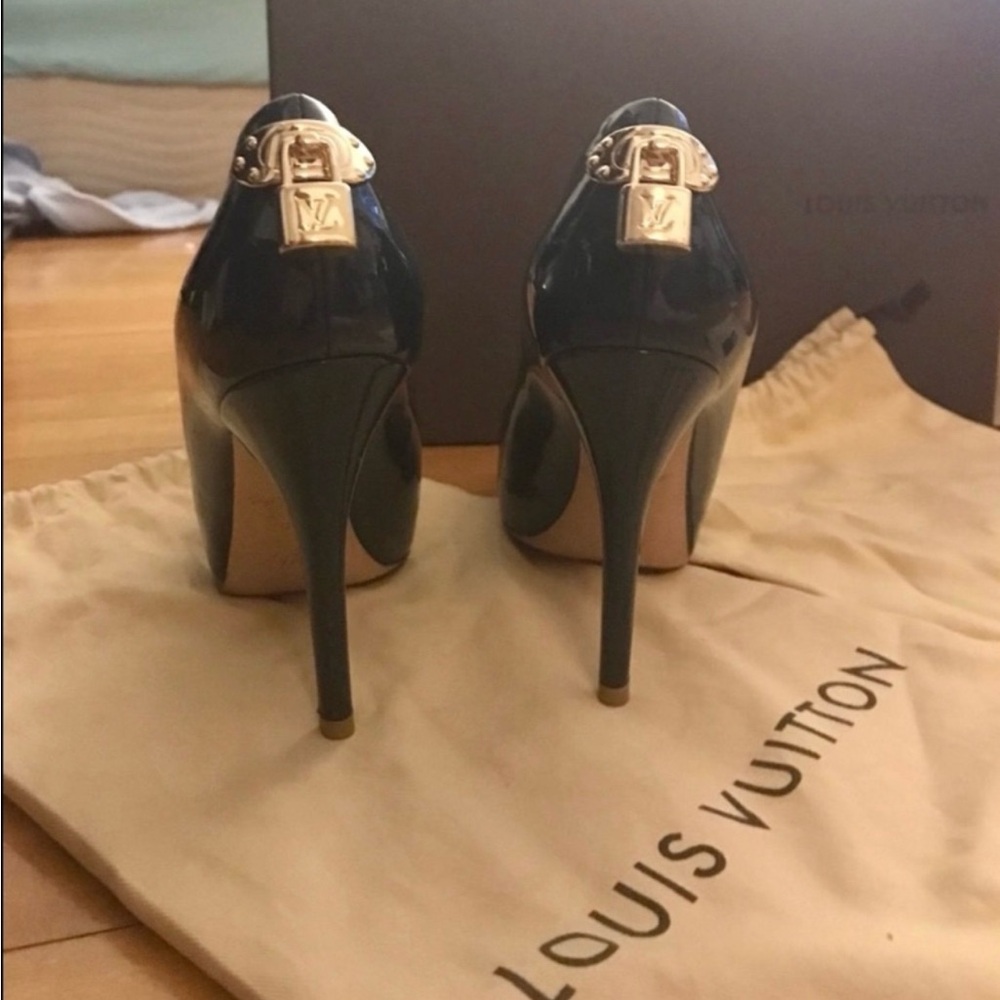 Louis Vuitton Blue Patent Leather Heels - Picture 4 of 7
